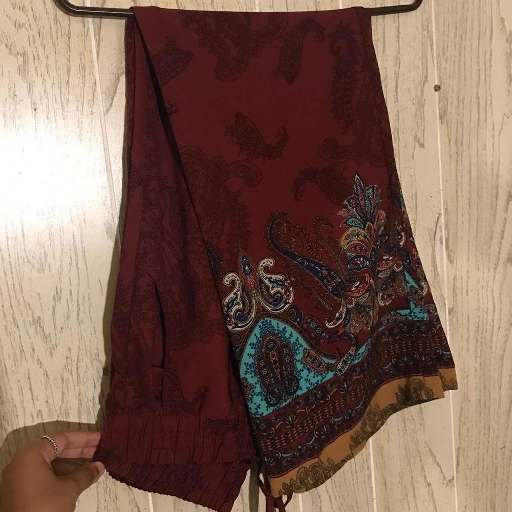 🌟 COLORED FLOWY PANTS 🌟